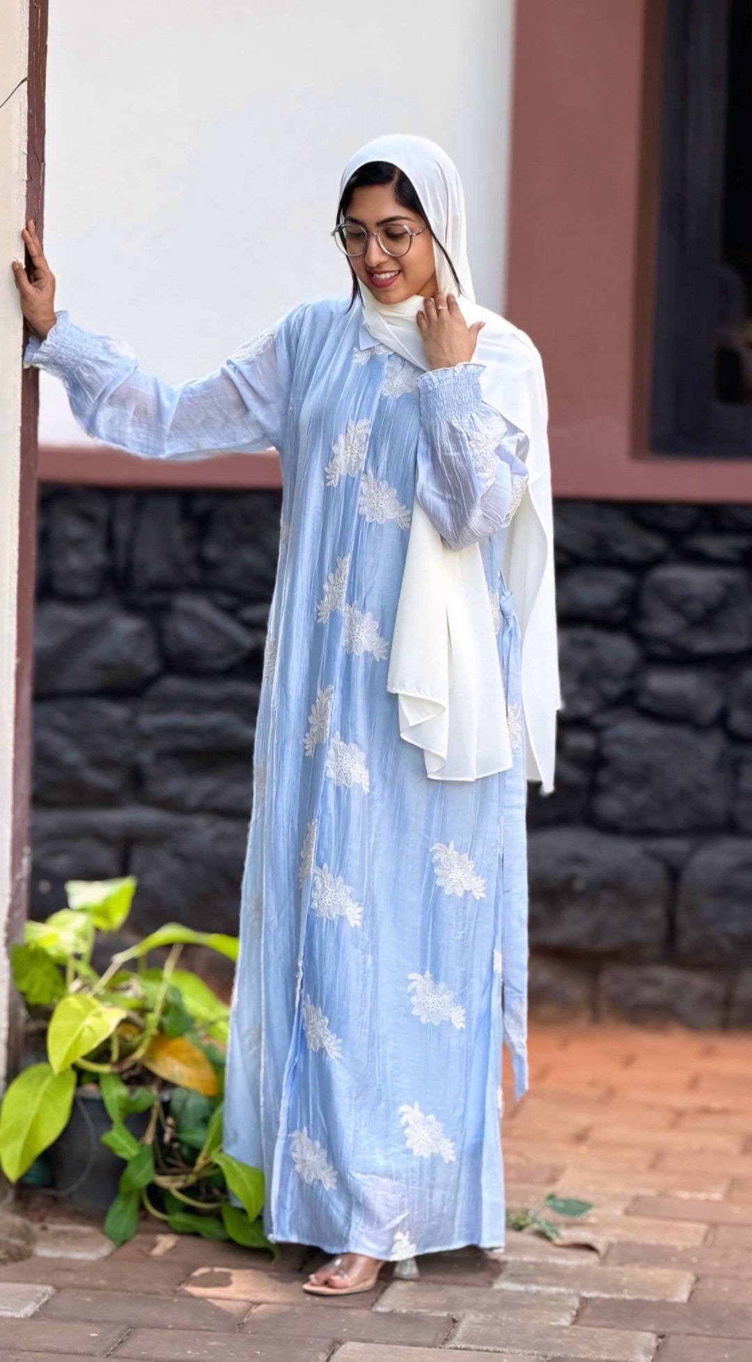 2026/01/1000700673-1.jpg flora crinkle maxi dress